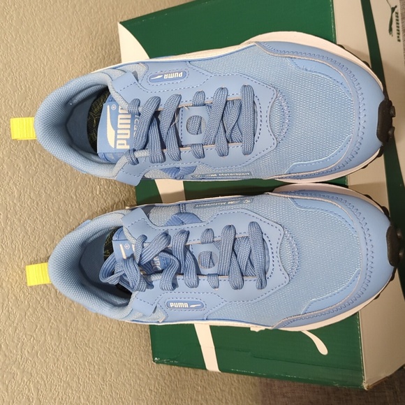 PUMA MMS Rider Sneakers - Picture 2 of 6